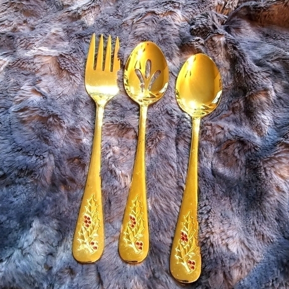 Source Unknown Other - Hollyberry 3 Piece Serving Set